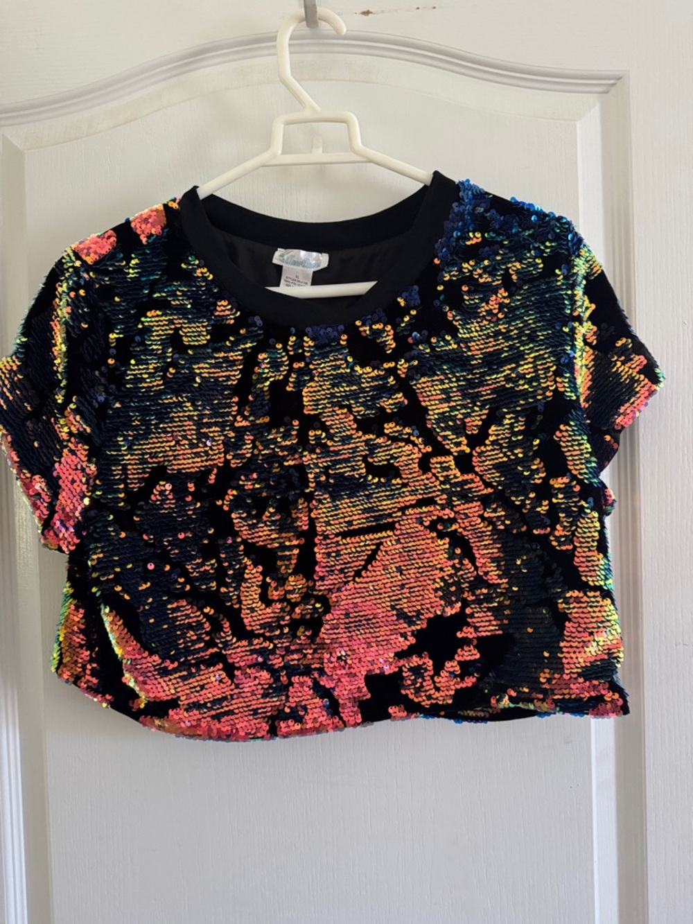 IHeartRaves sequin cropped top